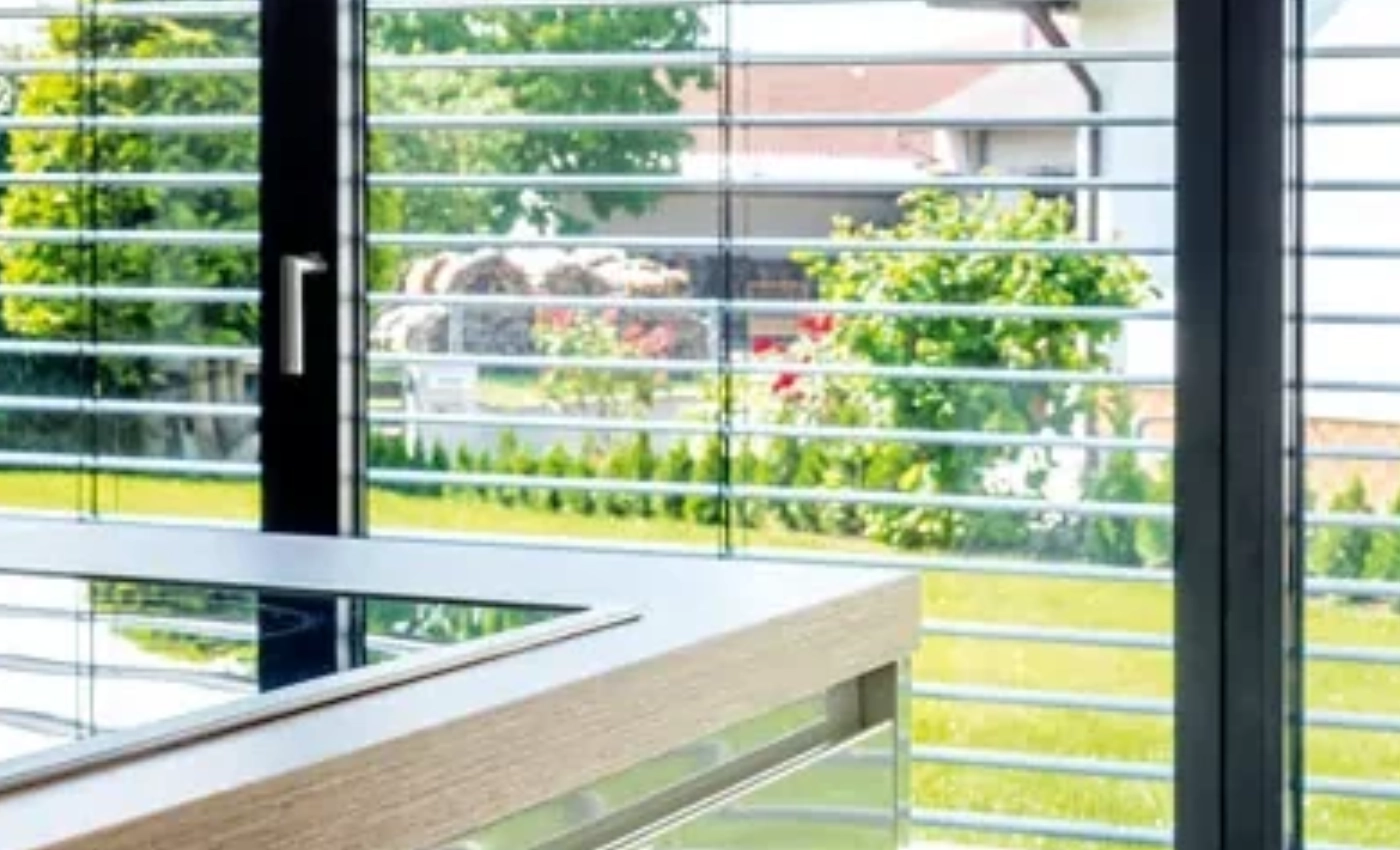 Effiziente Rollläden von Warema für optimalen Sonnenschutz